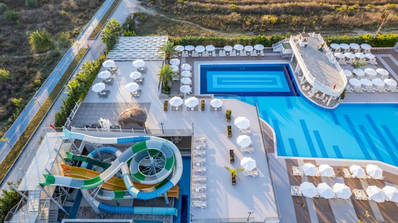 J'adore Deluxe & Ultra Otel